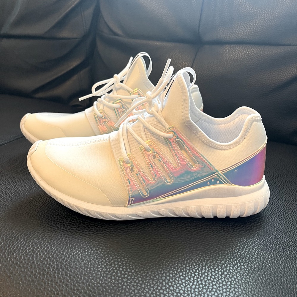 RARE!! Adidas tubular iridescent